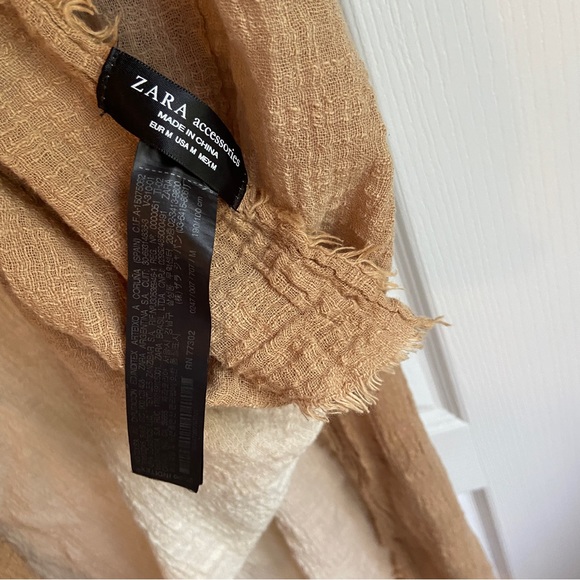 Zara Blanket Scarf - Picture 3 of 4